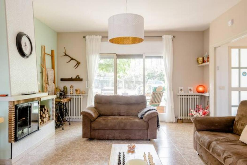 B&B El Solsones - Olius El Pi de Sant Just 外观 照片